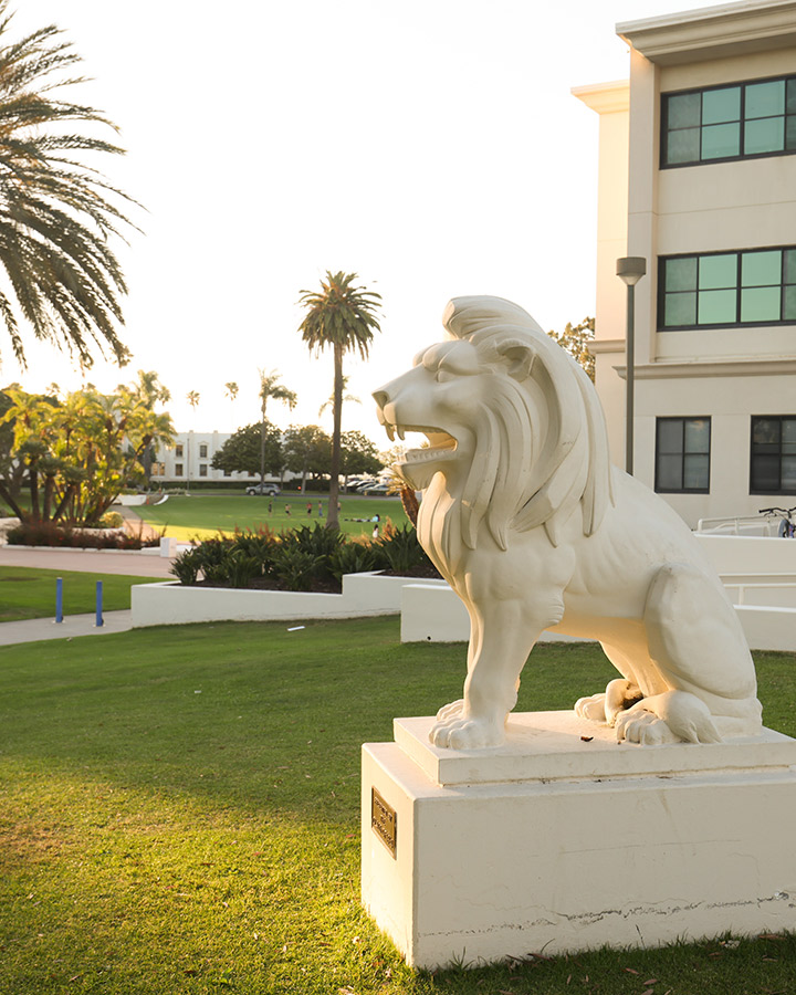Lion Statue at LMU